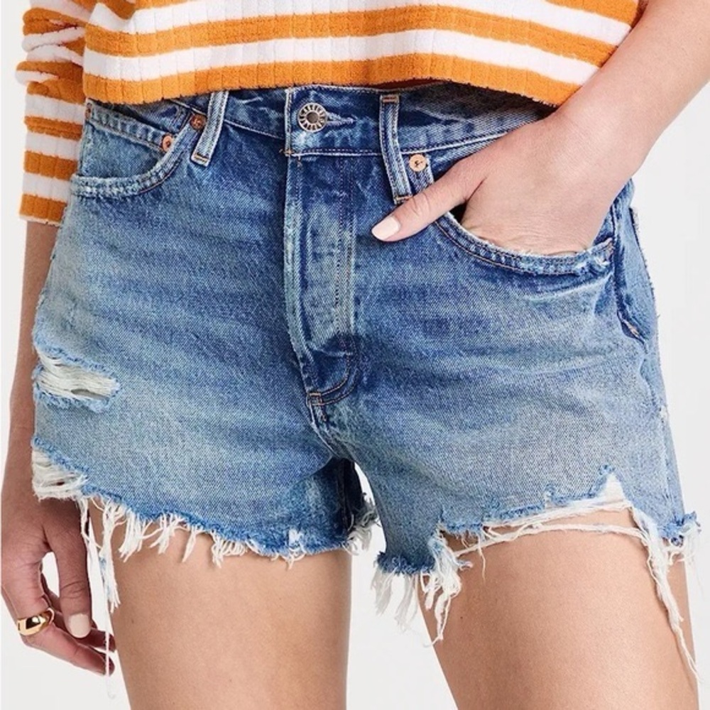 AGOLDE Parker CutOff Denim Short in Clutch - Picture 1 of 13